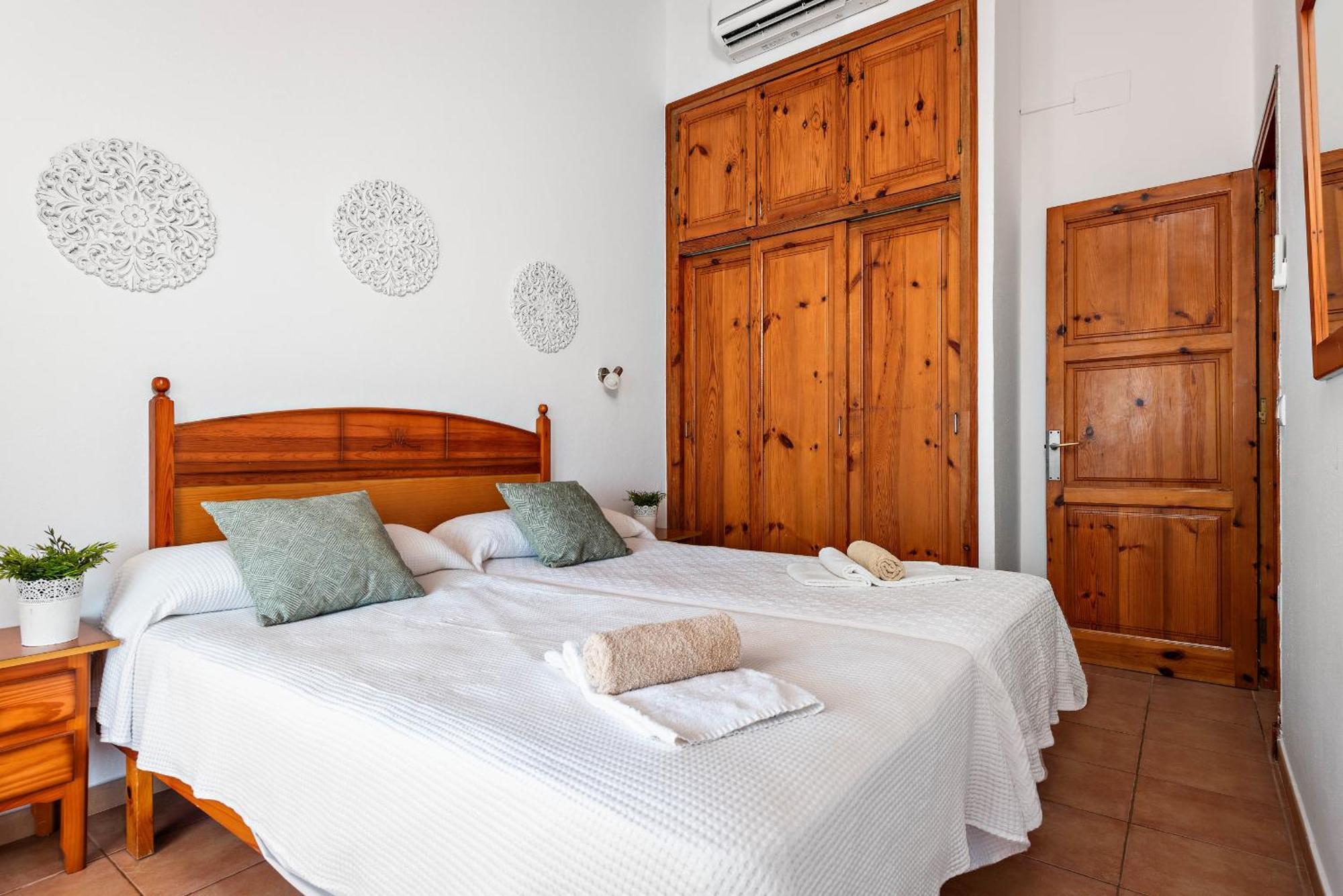 Villa Los Pinos Son Bou Exterior photo